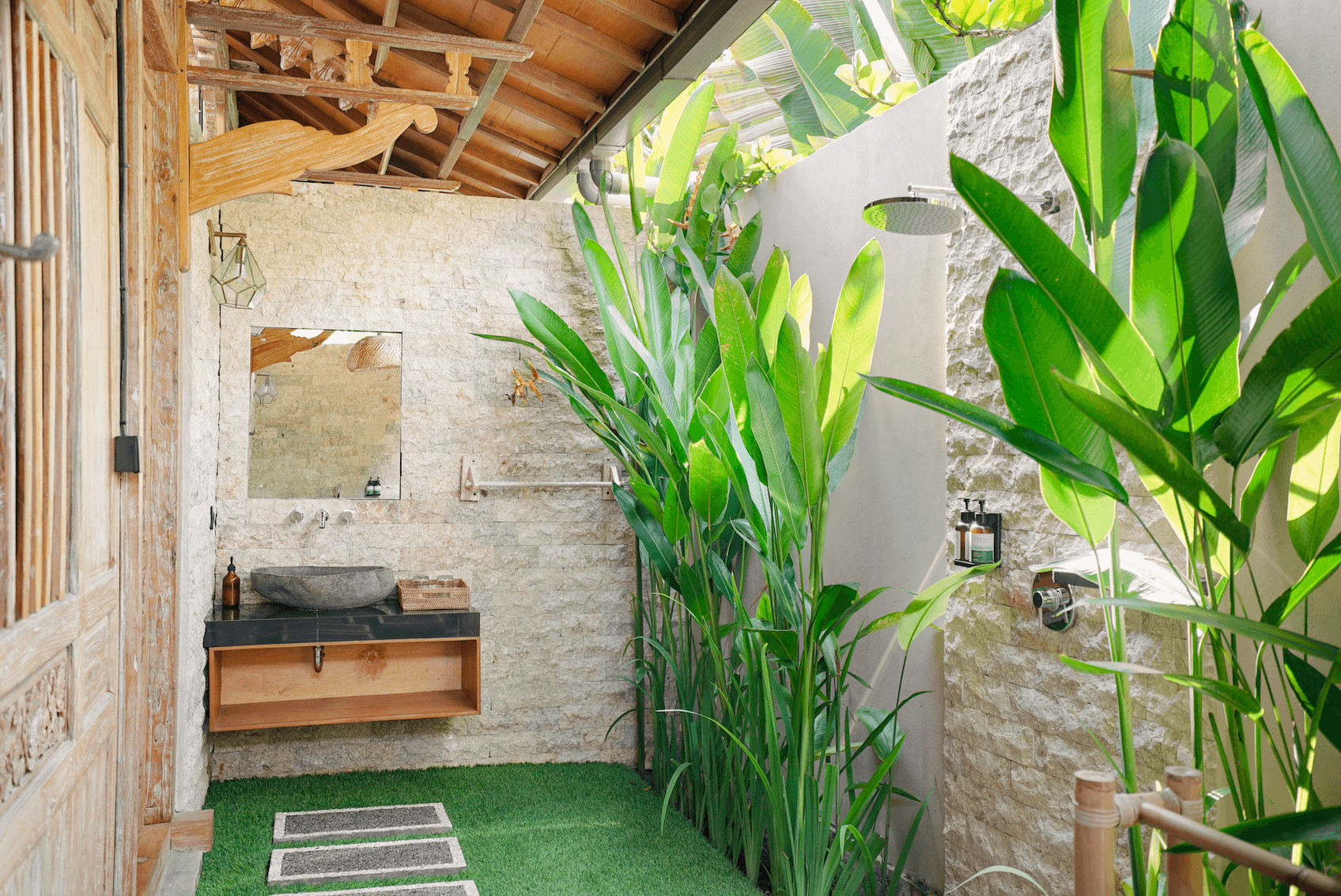 Royal Villa One Bed Room6